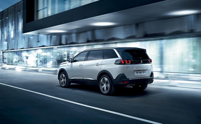 /images/car/peugeot-5008-006.jpg