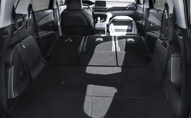 車中泊にぴったりな外車！プジョー5008の特別仕様車 CROSSCITYが登場。より洗練されたインテリアと限定デザインの詳細をご紹介！