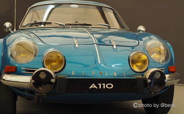 フランス車の全て!オシャレに楽しめて車中泊も余裕なフランス車をご紹介!