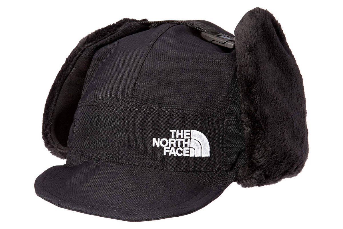 真冬に妥協しない暖かさを求めるならノースフェイスのエクスペディションキャップ。寒冷地や冬の雪山登山にも使われるほど信頼性の高い帽子。価格相応の実用性を求めることが可能だ。